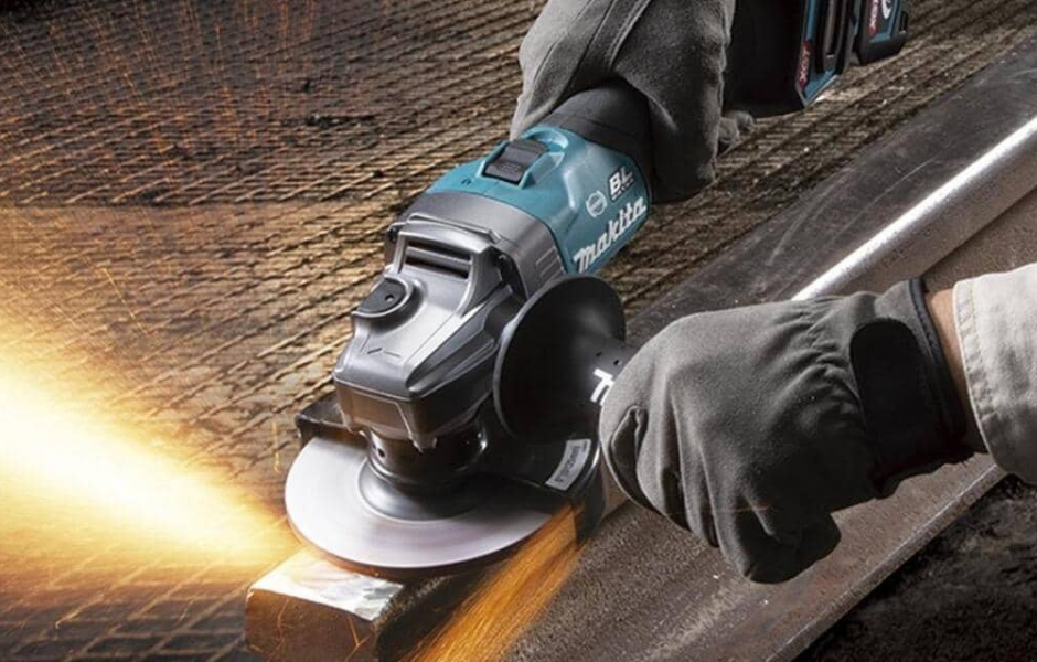 Makita 2